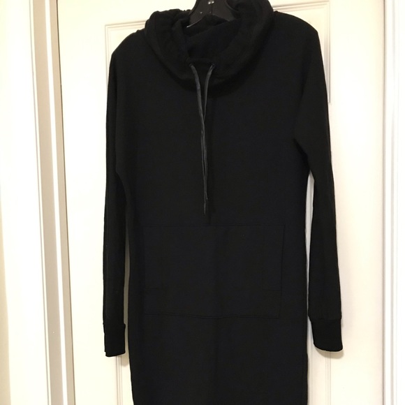Maxi hoodie Dress - Picture 2 of 11